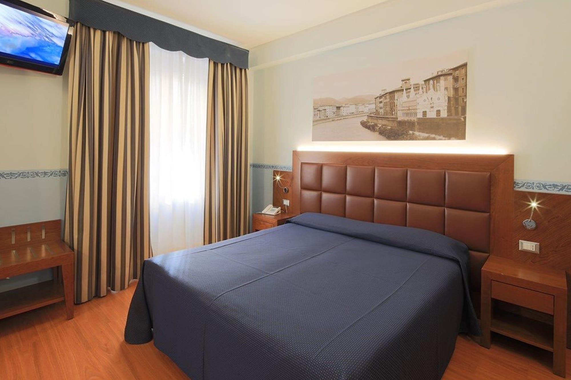 Hotel Terminus & Plaza Пиза Экстерьер фото