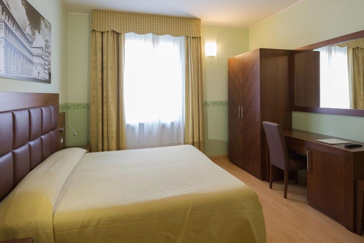 Hotel Terminus & Plaza Пиза Экстерьер фото